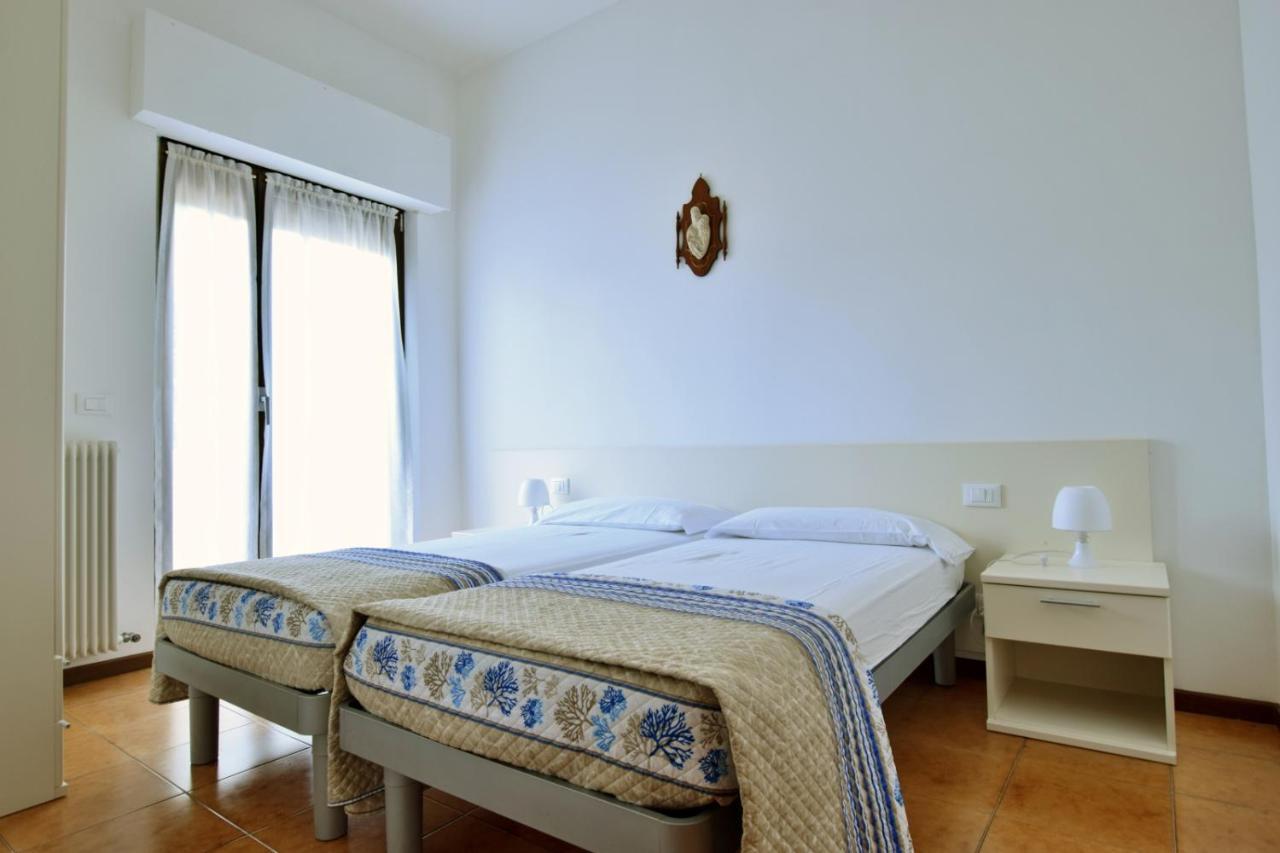 Villa Lory Линяно Сабиадоро Екстериор снимка